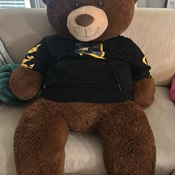 Giant teddy Bear