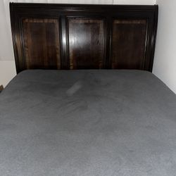Queen solid Wood Bed frame and Box Spring 
