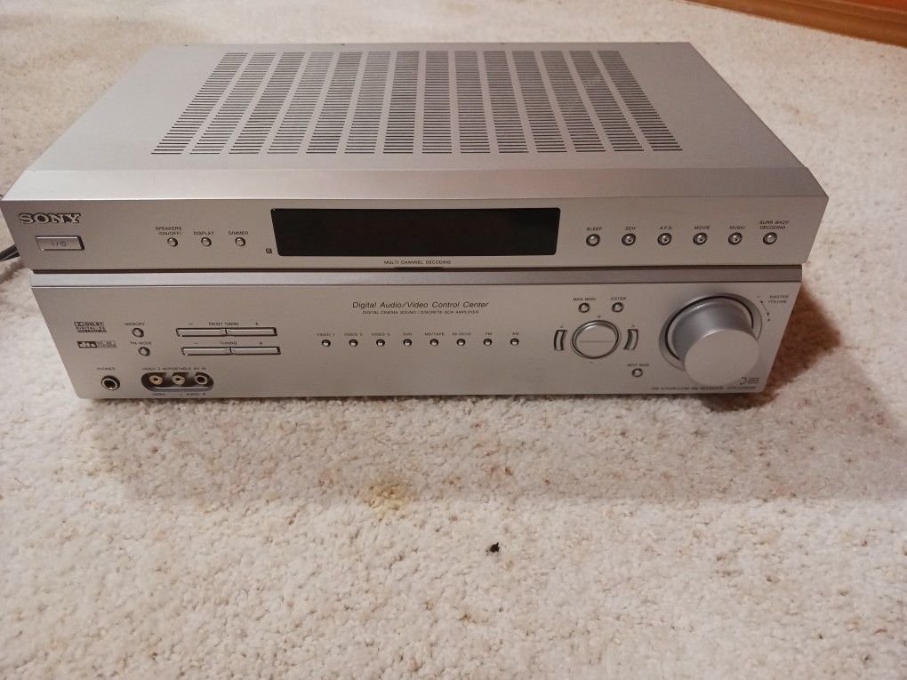 Sony Digital Audio / Video Control Center FM Stereo FM- AM Receiver