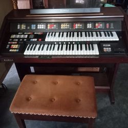 Large Organ With Bench With Possible Delivery 