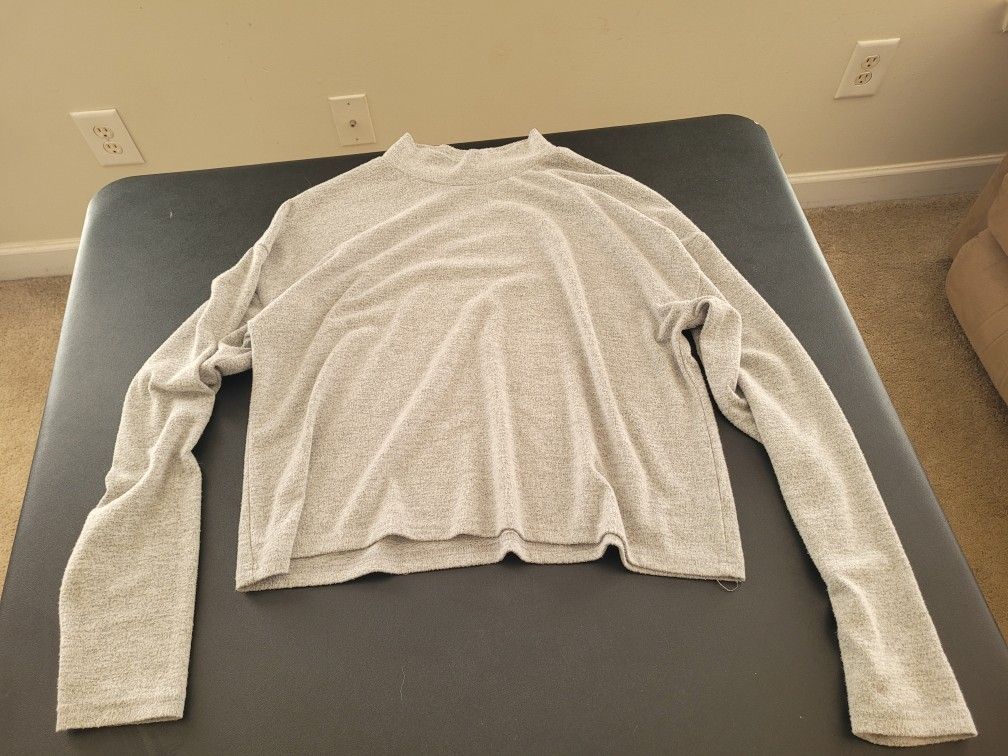 Women's Shirt Size Medium