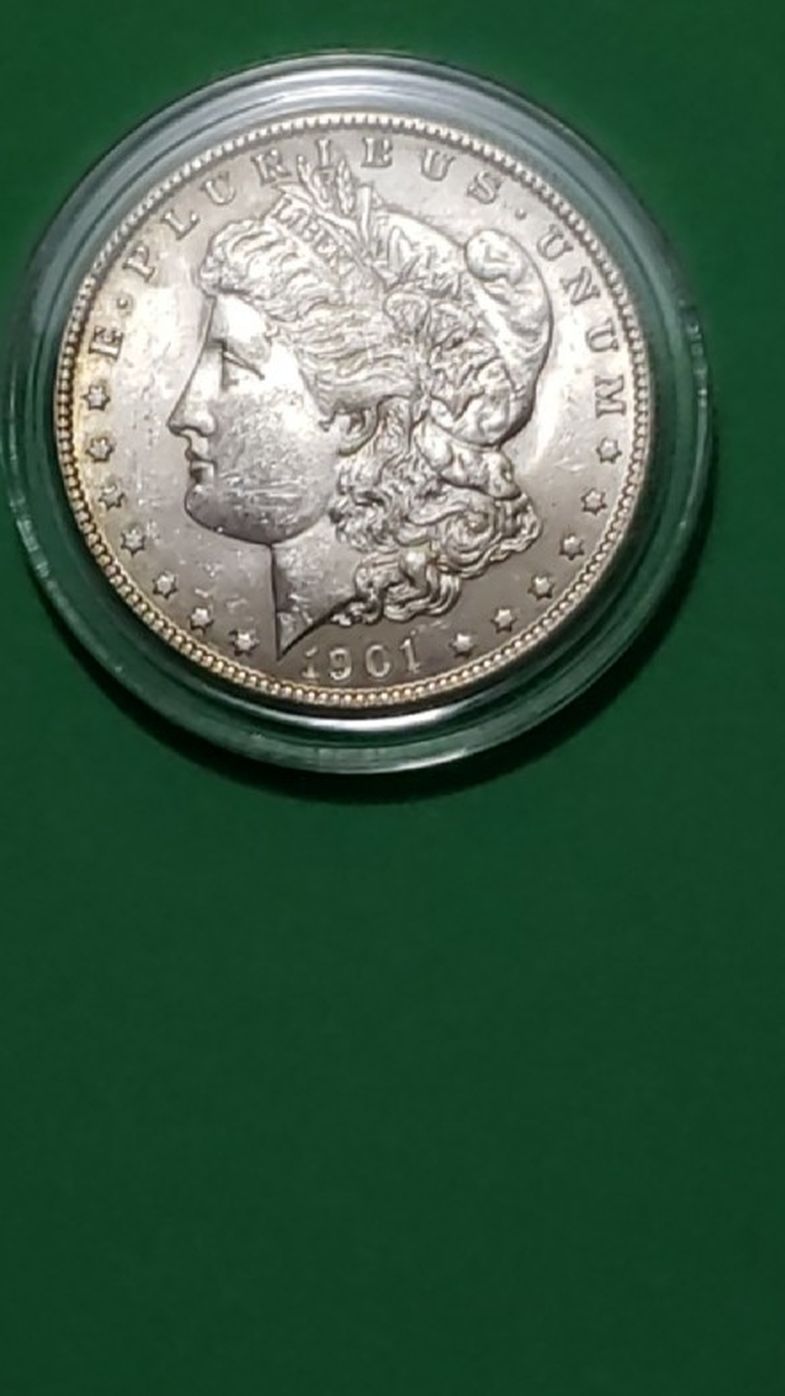 1901 -O- SILVER MORGAN DOLLAR