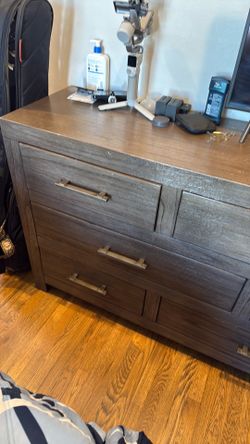 Dresser and Night Stand Set