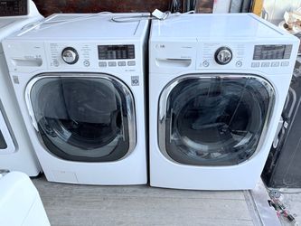 LG. WASHER  5.5cubicc And gas DRYER