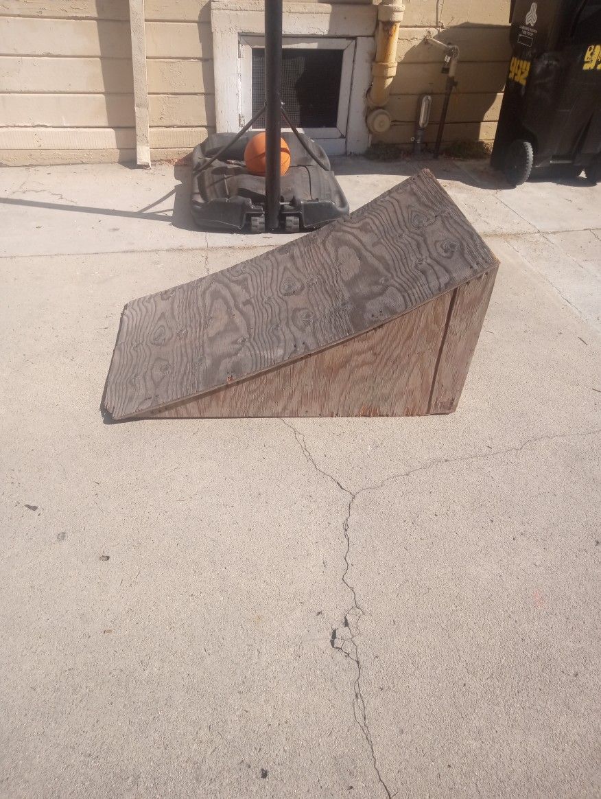 Ramp For Skateboards And BMX Bikes