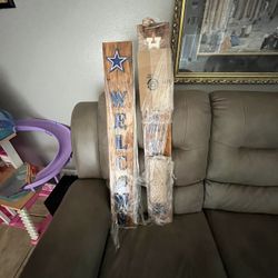 Hand Made Welcome Signs 