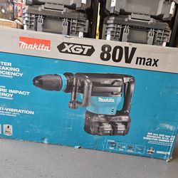 Makita
40V max X2 XGT 80V max Brushless Cordless 28 lb. AVT Demolition Hammer Kit, AWS 4.0Ah