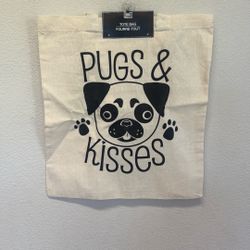 New Pugs & Kisses Tote Bag