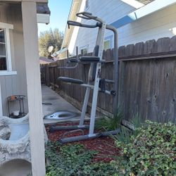 Gold’s Gym, Platinum Tower