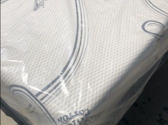 KING OR CAL KING MEMORY FOAM MATTRESS SET WHIT BOX SPRING BRAND NEW ✅️