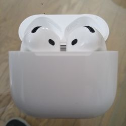 AirPod 4
