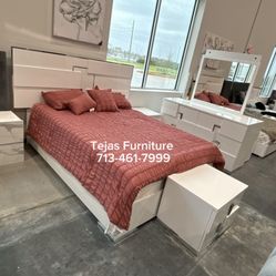 $39 DOWN! Made In Italy Queen Size Bed Frame, Dresser, Mirror And 1 Nigh Stand🔴