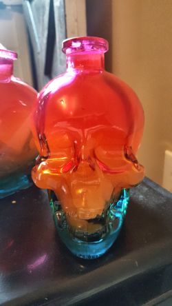 HALLOWEEN SKULL CANDLES