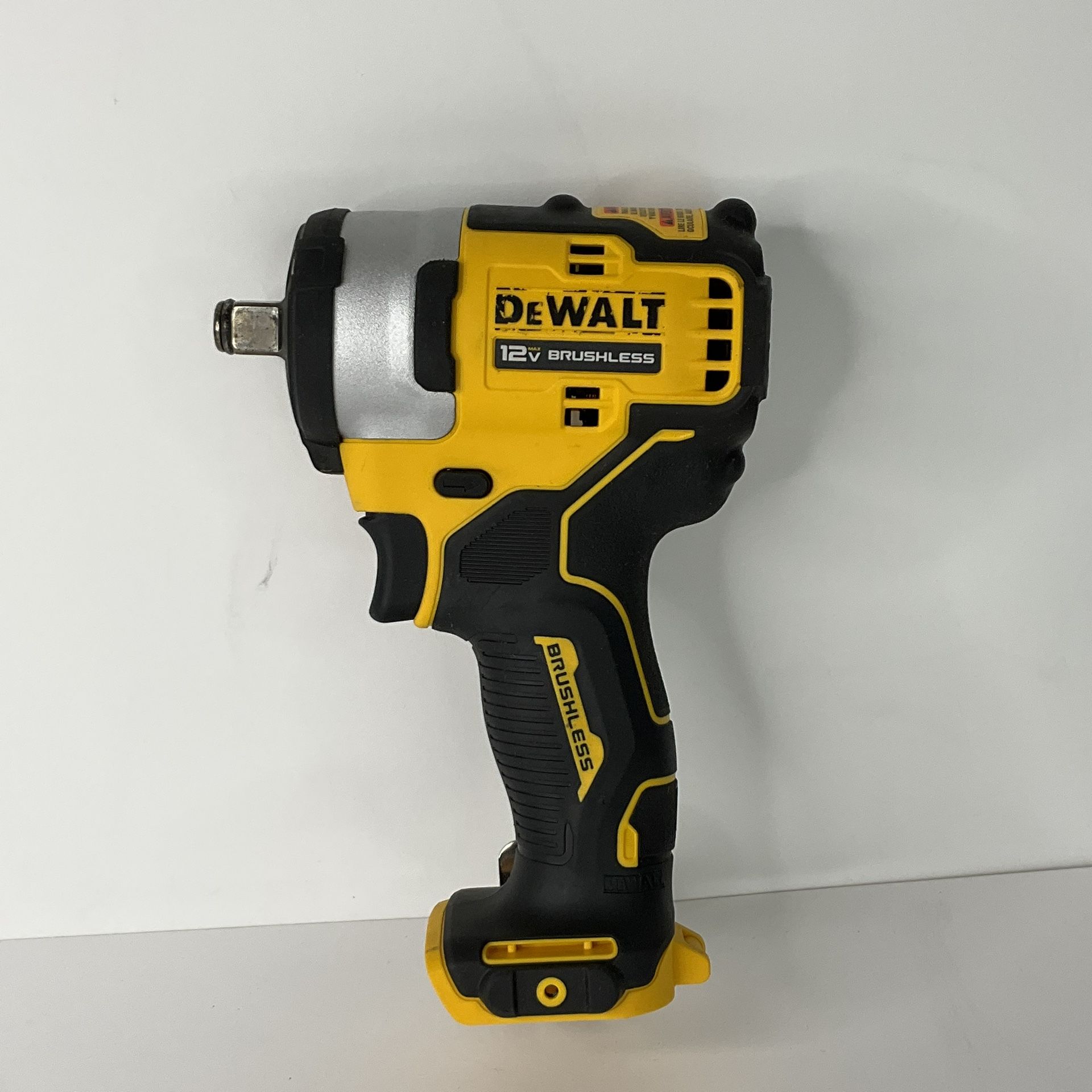 Dewalt 12V XTREME Cordless Brushless 1/2” Impact Wrench ( TOOL ONLY ) DCF901