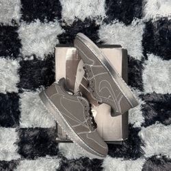 Air Jordan 1 Retro Low OG SP ‘Black Phantom’ Travis Scott