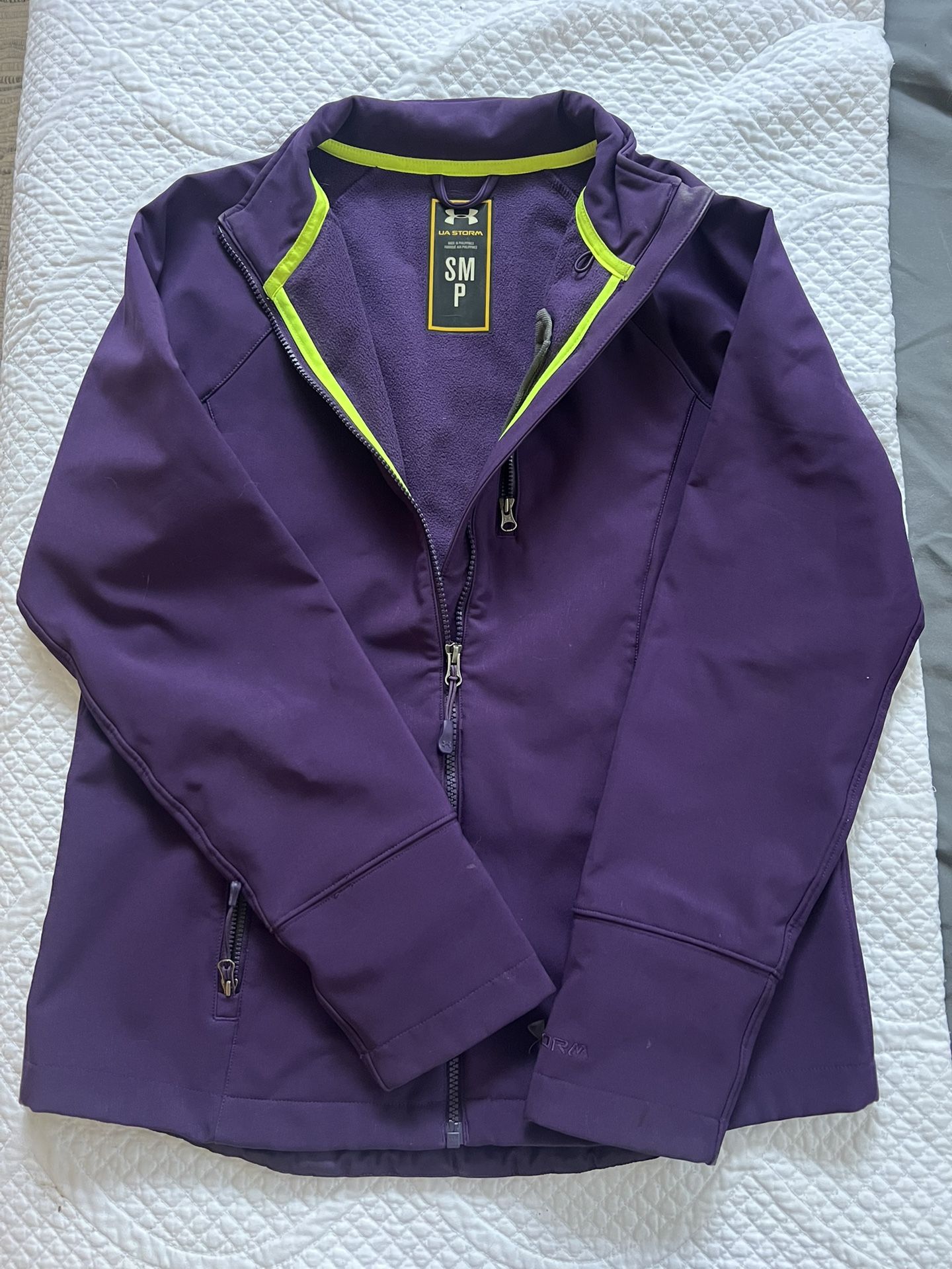 Under armor Waterproof Jacket Women’s Small