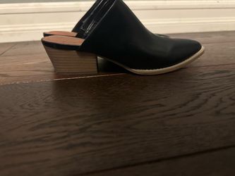 Black Mules 7.5 🖤