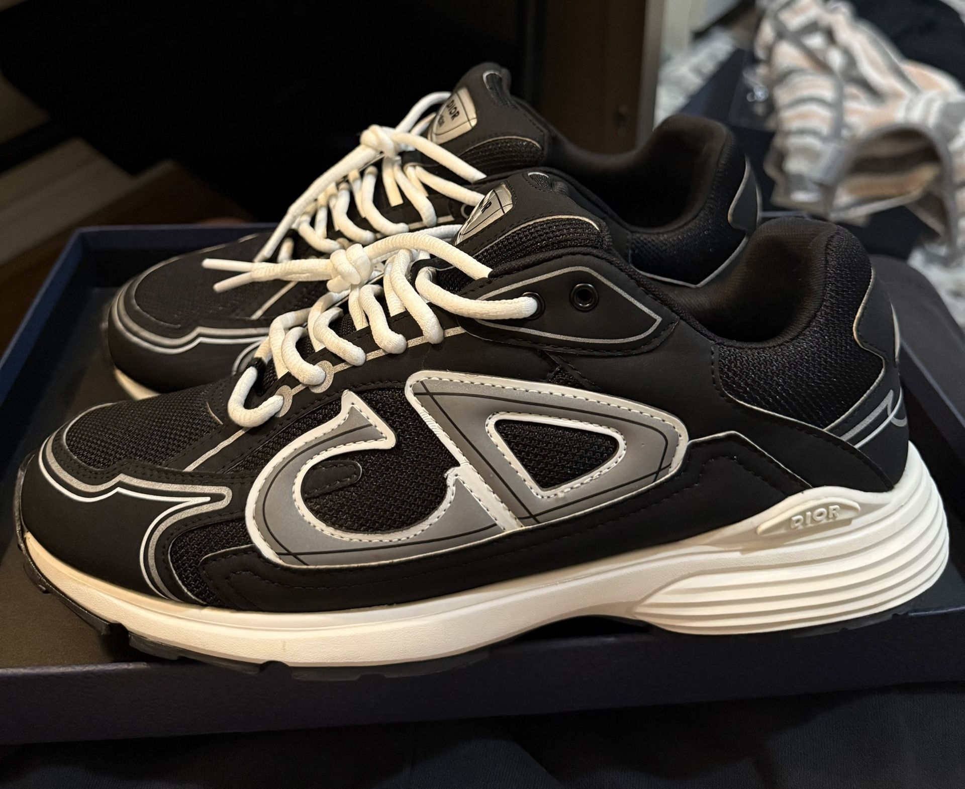 CD B30 Reflective Black Size 44