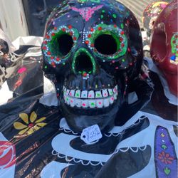 Día De Muertos Skulls 