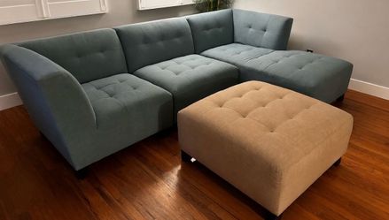 Sectional couch with chase lounge + ottoman