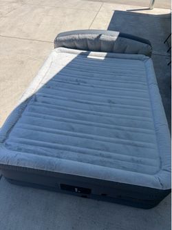 Sealy AlwayzAire Tough Guard Air Mattress, Queen