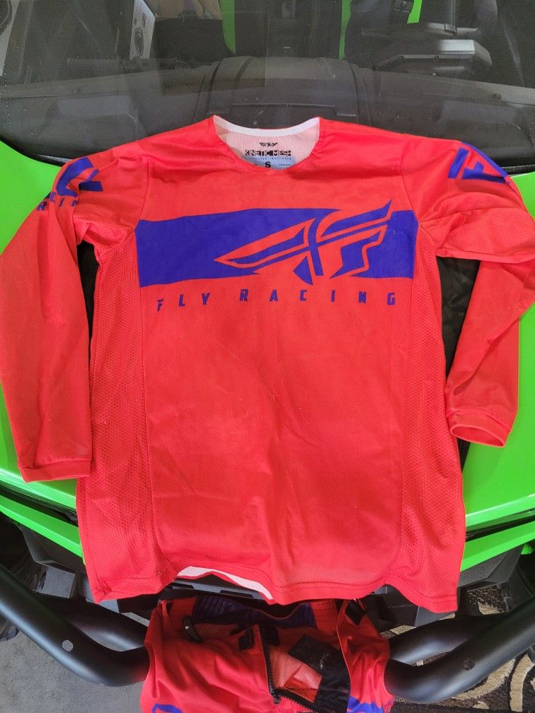 Fly Riding Gear w/ Helmet