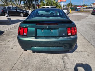 2000 Ford Mustang