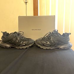 Balenciaga “Black Tracks” SIZE 10 ( 43)