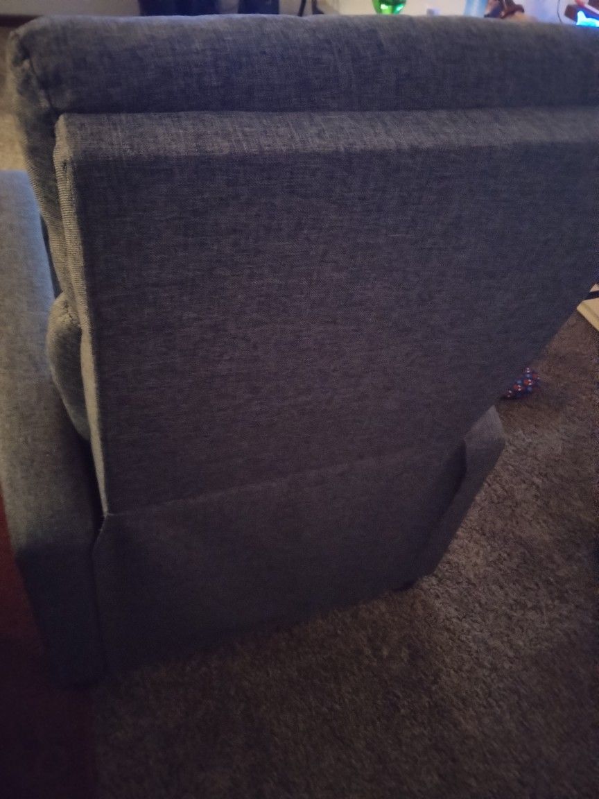 Small Medium Recliner $70