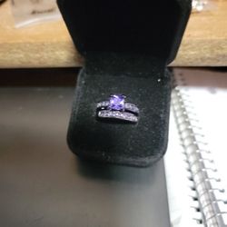 Amethyst Set Sizes 6 Or 7 Black Gold