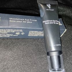 Younique Mood Struck Eye Primer 