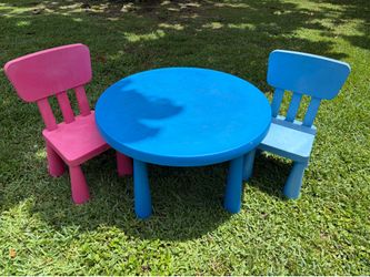 IKEA Mammut Kids Table and Chairs