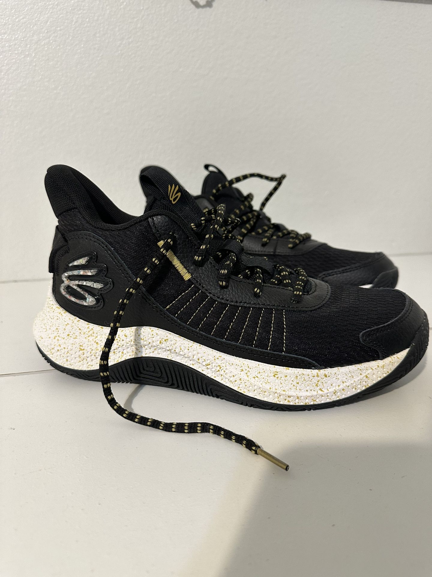 Curry 3Z7 Basketball Shoes