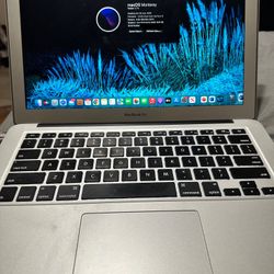 MacBook Air 13-inch 2017