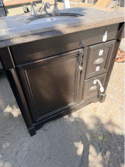 bathroom vanity