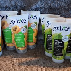 St. Ives Exfoliating Cream 