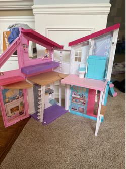 Barbie Malibu House