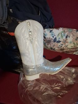 El general mexican White and Silver Cowboy Boot