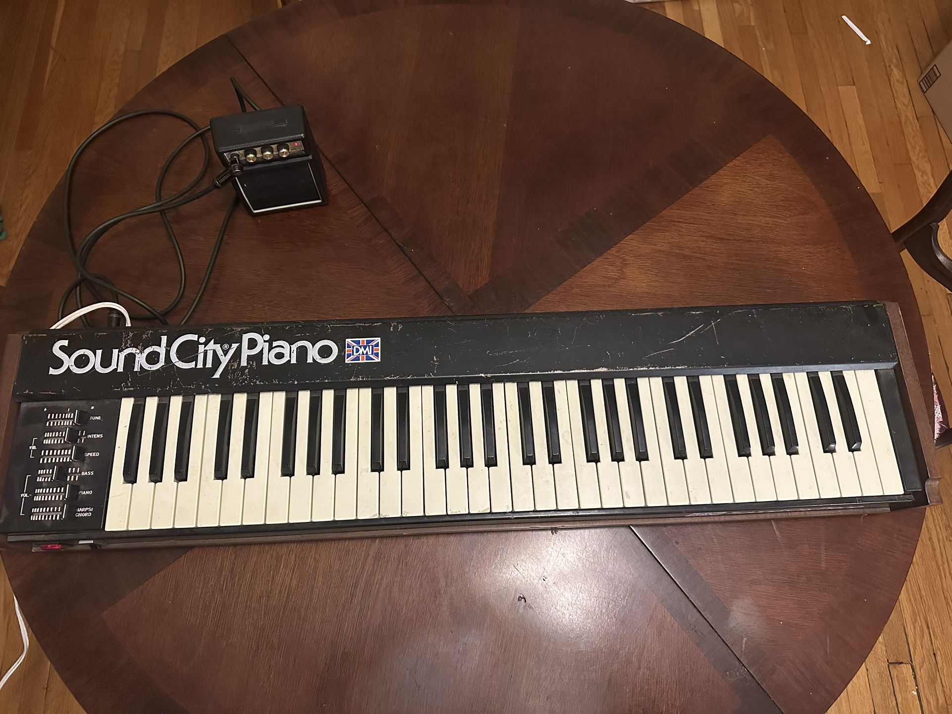 Vintage Sound City Piano by DMI – Rare Find!