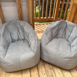 2 Chairs 