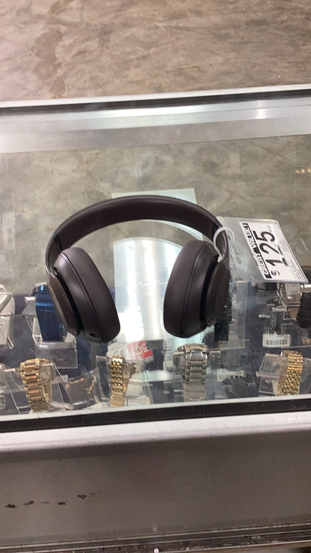 Beats Studio Pro Wireless Nose Cancelling Bluetooth Headphones