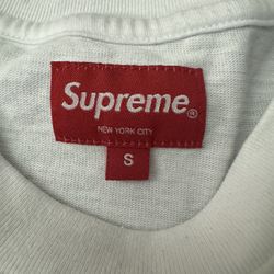 supreme tee