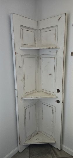 Farmhouse Corner Shelf 