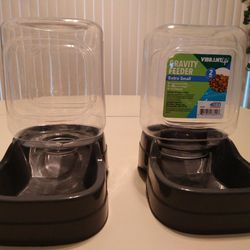 Pet Waterer And Feeder