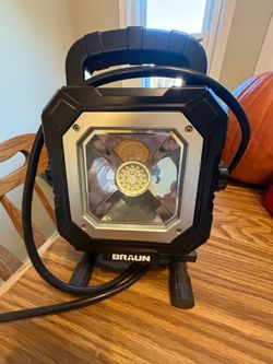 Braun Portable LED Work Light