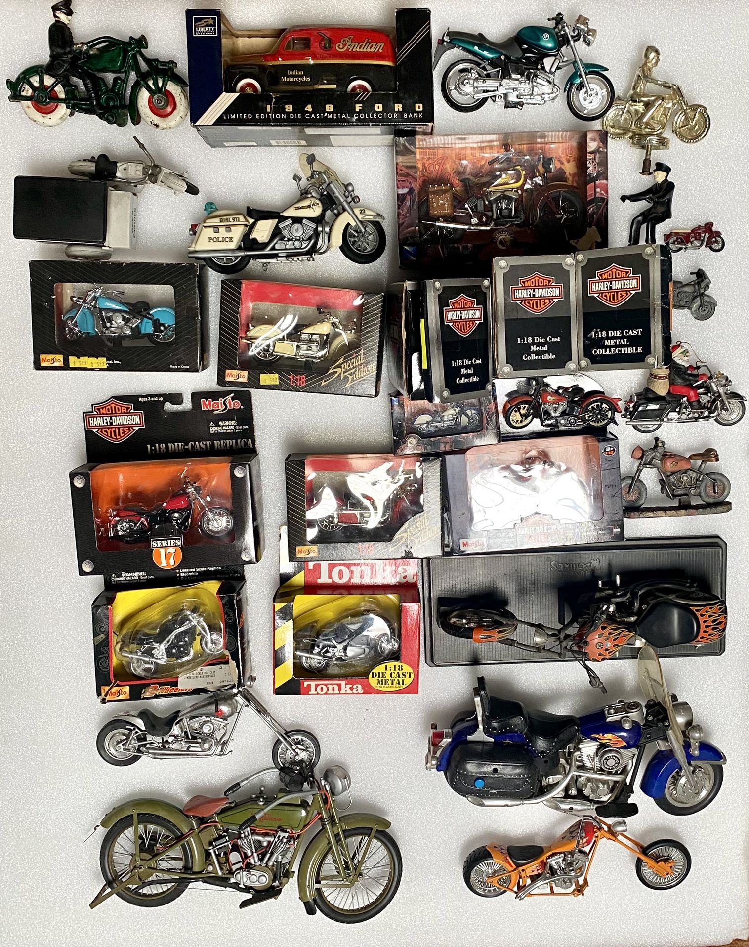 Large lot of mostly new in the box motorcycle diecast models