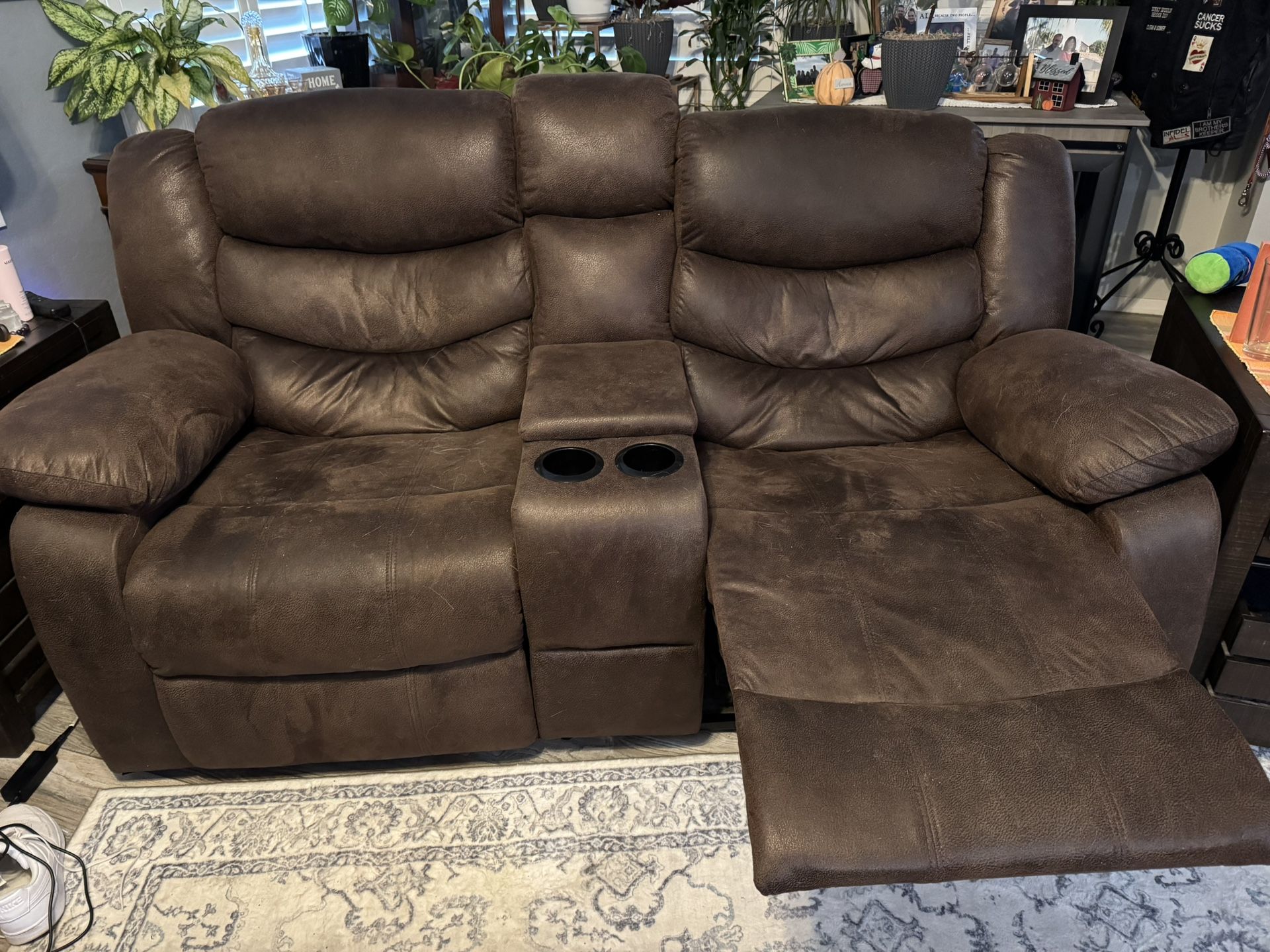 Reclining Loveseat    ELECTRIC 