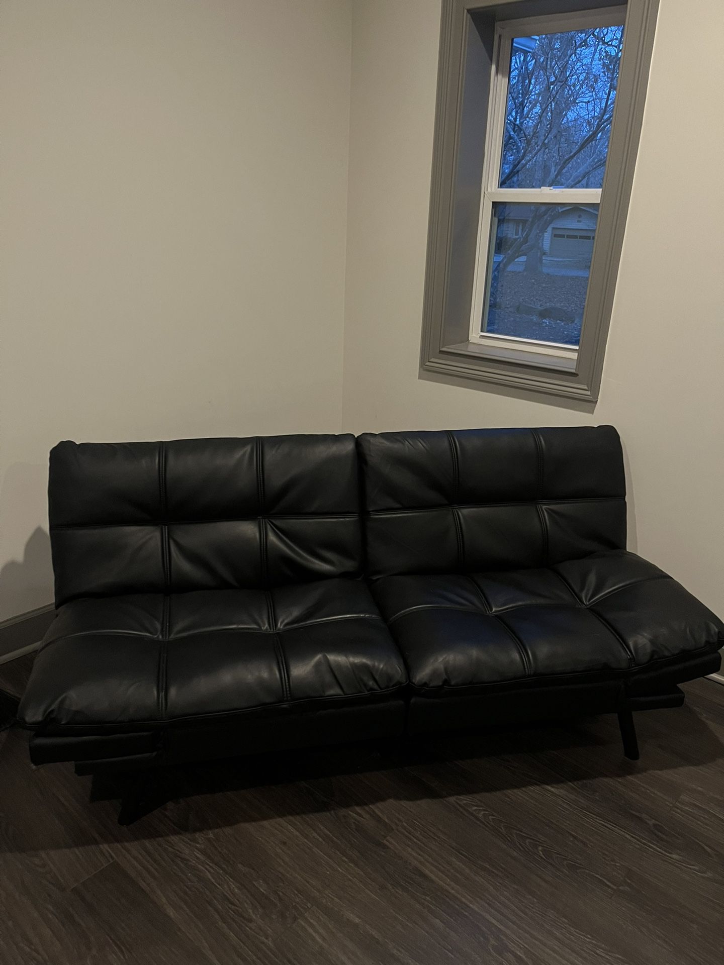 Black Leather Futon/Sofa 