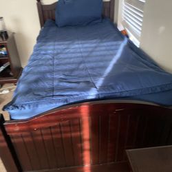 Pottery Barn Twin Bed With Dresser And Nightstand