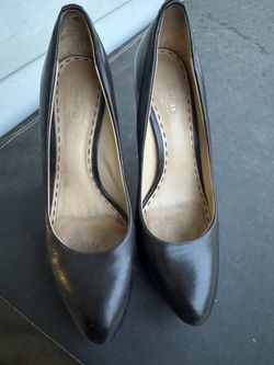 Used Coach  Women’s Shoes Size 6 1/2